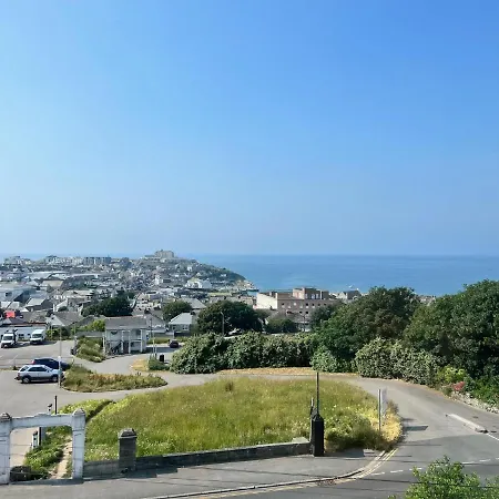 The Grey House Aparthotel New Quay
